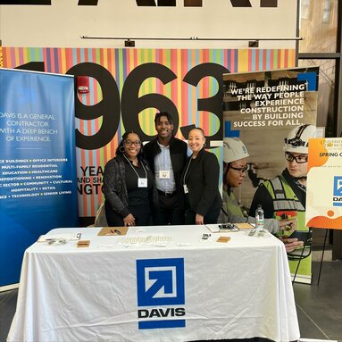 Yesterday, the DAVIS team joined other companies and organizations at the @universityofdc career fai