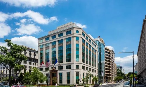 Liuna exterior