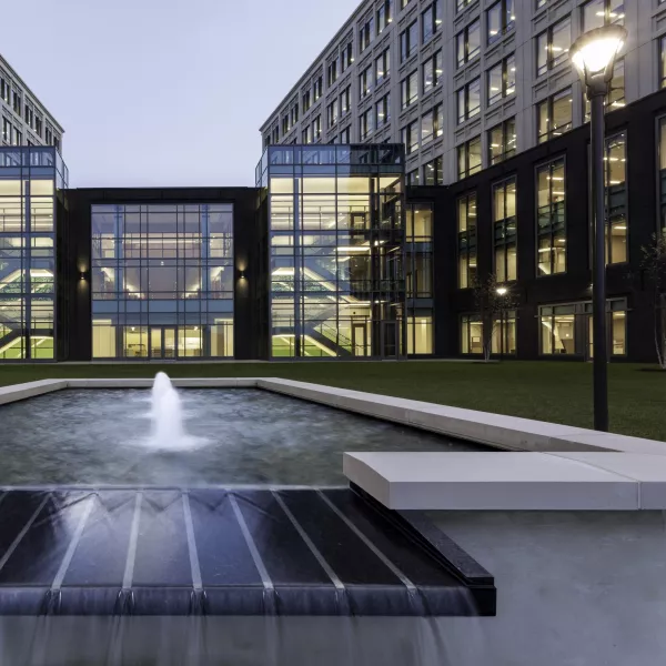 courtyard with fountain